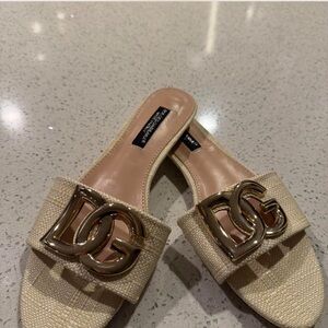 Dolce & Gabbana Beige Textured Sandals